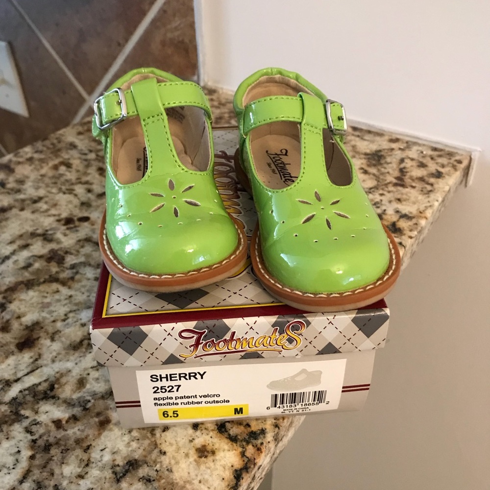 Foot mate shoes